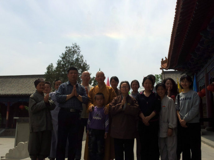 ��ʥ��ͼ����ɫ������ʥ���ֱ������Ͽ�