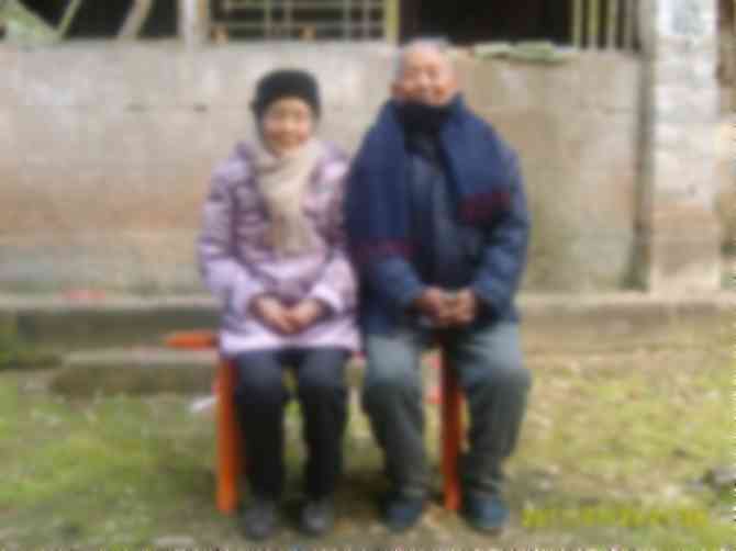 �Ĵ��ϲ��ض�ˮ���м���ݣ�ÿ����������������������