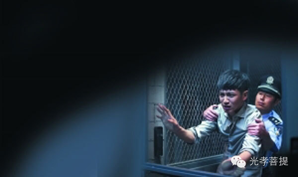 从娱乐圈吸毒丑闻频发说起:信仰缺失,比毒品更毒 从娱乐圈吸毒丑闻频发说起:信仰缺失,比毒品更毒