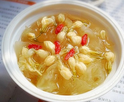 Ů�˳�����Щʳ�����ȫ��ɢ����Ȼ����