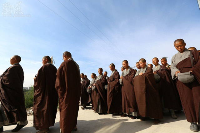 辽宁道源寺女苦行僧的行脚生活 辽宁道源寺女苦行僧的行脚生活