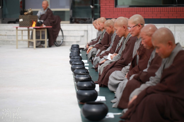 辽宁道源寺女苦行僧的行脚生活 辽宁道源寺女苦行僧的行脚生活