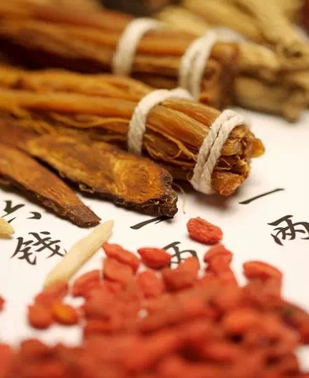 【养生】中医让你糊里糊涂地活着,西医让你明明白白地死去! 【养生】中医让你糊里糊涂地活着,西医让你明明白白地死去!