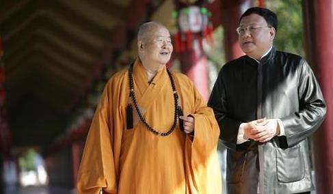 ����,Ϊ�γɹ���ʿ���Ƿ�ҵ��ӣ������к�������