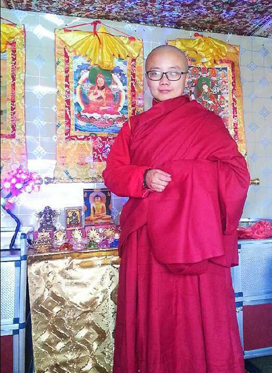 ��ѧŮ˶ʿ����ǰ����Ƭ