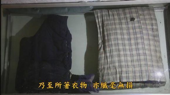 �������_���c����