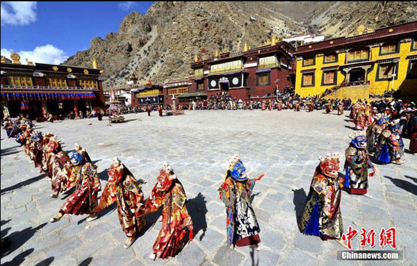 ���س����¾���������ʽ��а����_ӭ�Ӳ������꣨ͼƬ��