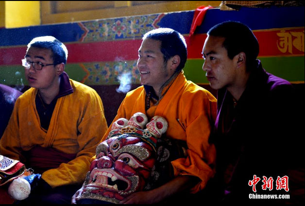 ���س����¾���������ʽ��а����_ӭ�Ӳ������꣨ͼƬ��