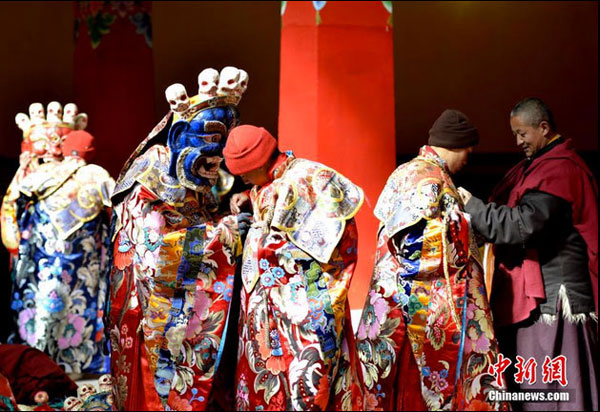 ���س����¾���������ʽ��а����_ӭ�Ӳ������꣨ͼƬ��