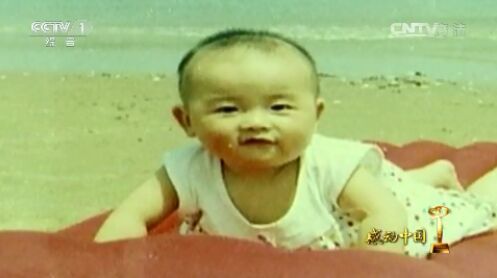 母亲与儿子同桌16年——伟大的母爱“感动中国” 母亲与儿子同桌16年——伟大的母爱“感动中国”