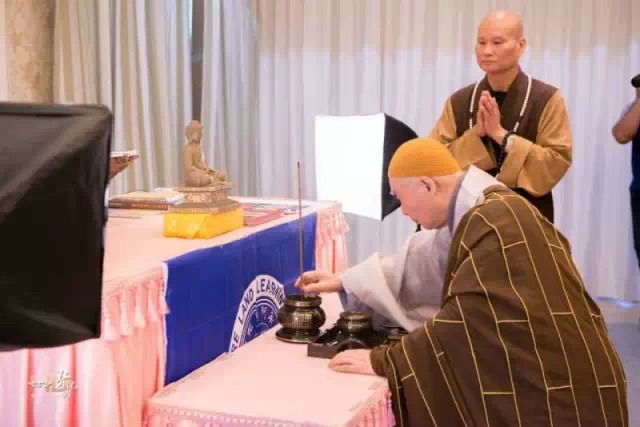 �ձ�ǰ�����ɽ���������Ͼ��¿��Ϸ�ʦ���ձ�����