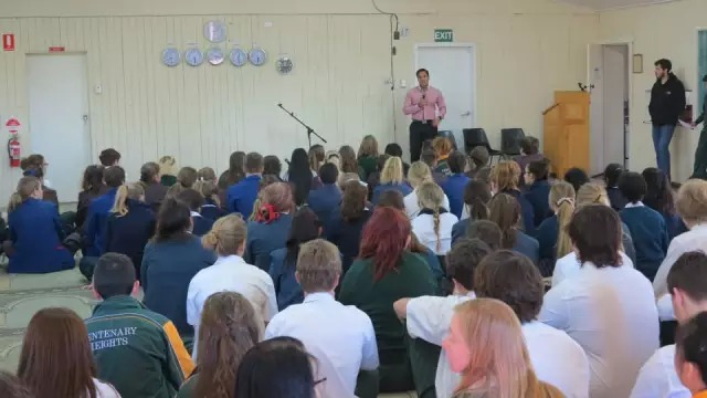 ����ͼ�İɶ�Ԫ�Ļ��������ġ������������������Ȱ��л��Ļ����ڽ̽���