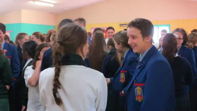 ����ͼ�İɶ�Ԫ�Ļ��������ġ������������������Ȱ��л��Ļ����ڽ̽���