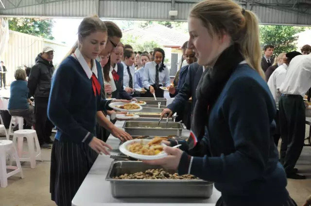 ����ͼ�İɶ�Ԫ�Ļ��������ġ������������������Ȱ��л��Ļ����ڽ̽���