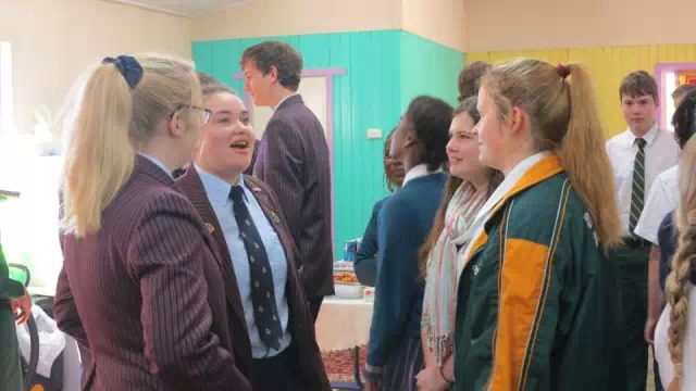 ����ͼ�İɶ�Ԫ�Ļ��������ġ������������������Ȱ��л��Ļ����ڽ̽���