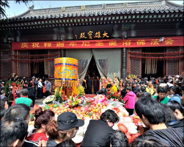 農歷四月初八日_恭迎釋迦牟尼佛誕日(浴佛節) 農歷四月初八日_恭迎釋迦牟尼佛誕日(浴佛節)