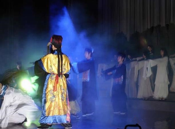 阴间到底是什么样子的?阴间的路咋走? 阴间到底是什么样子的?阴间的路咋走?