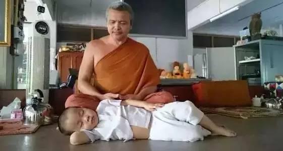 �ȷ��ˣ�̩��Сɳ����ʦ���������˯����Ƶ��