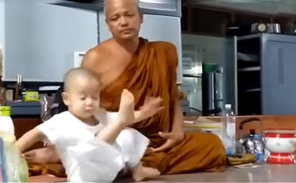 �ȷ��ˣ�̩��Сɳ����ʦ���������˯����Ƶ��