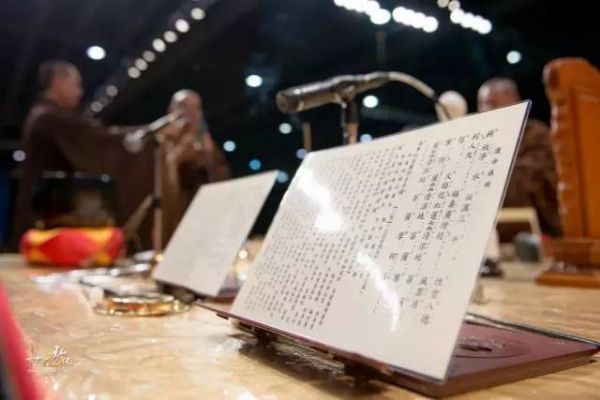 �ؚw�}�t����_�D���������ģ�2015��Ԫ�����Q�շ���ՄԒ�۸������DƬ��