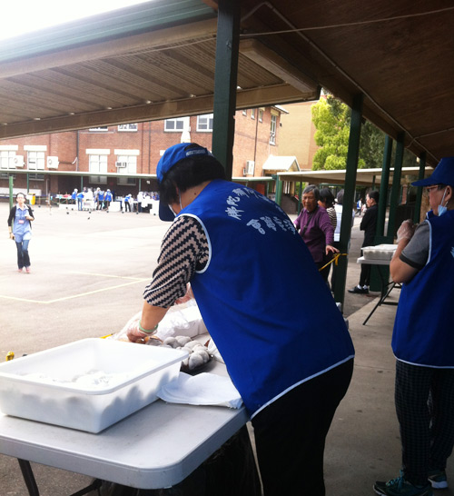 ӛѩ��Q�ڌW��2015��9����10��Т�H����o��Ϣ�ķ����A�M�����DƬ������