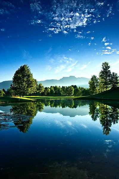 我们照镜子,镜子照什么? 我们照镜子,镜子照什么?