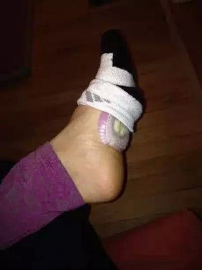 少女睡前把洋葱放进了袜子,第二天竟然发生了......太神奇了!附:视频 少女睡前把洋葱放进了袜子,第二天竟然发生了......太神奇了!附:视频