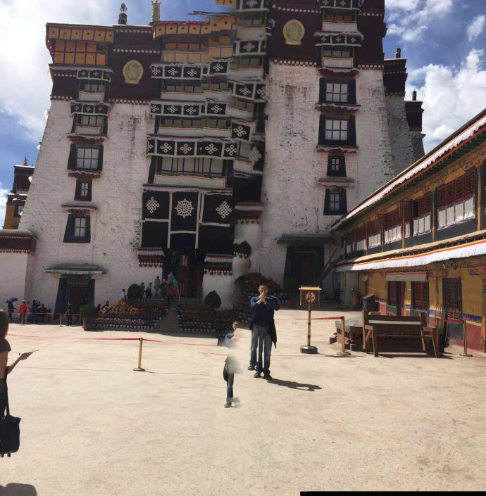 这两张诡异照片说明了什么? 这两张诡异照片说明了什么?