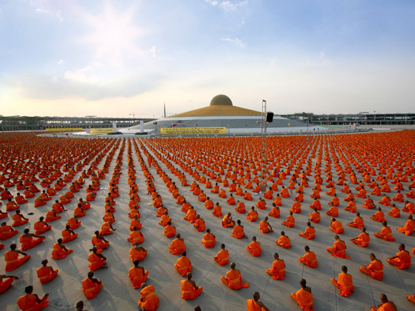 世界最大寺院:極其壯觀的泰國法身寺!见者增福,随喜转发 世界最大寺院:極其壯觀的泰國法身寺!见者增福,随喜转发