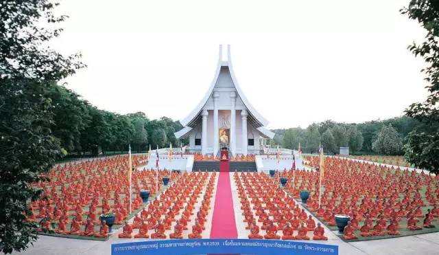 ���������Ժ���O����^��̩�������£�������������ϲת��