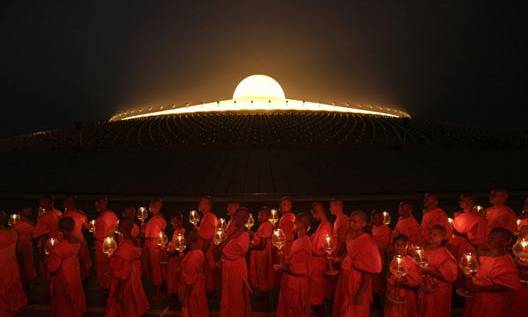 千万不要欠下三宝的债!因果会让你加倍偿还的! 千万不要欠下三宝的债!因果会让你加倍偿还的!