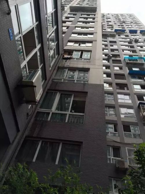 �������Ĺ����������¥δ����ڼ�Ů����¥��ɱ��̫����