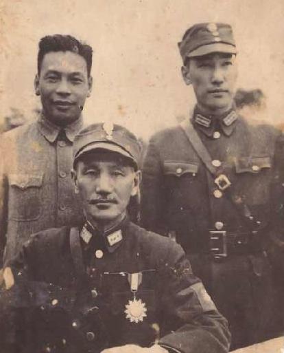 ��γ������״̬�׼�����ʯ������ɽ