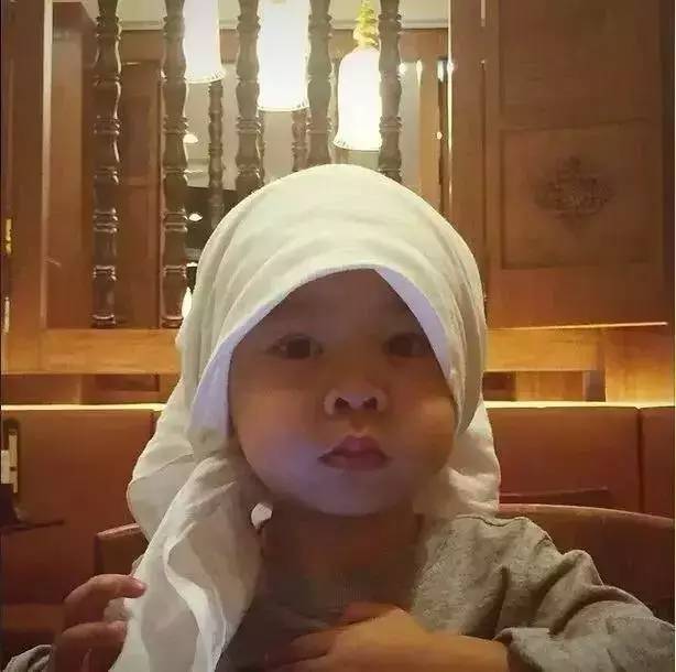 ���������¾����У�һ���˯�ȵ�������̩��С����2016��������