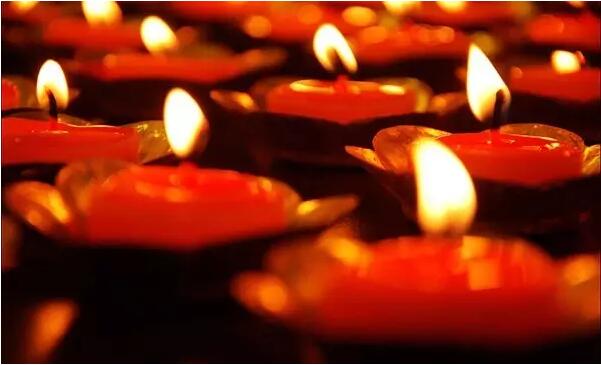 ����ڤ��������ѵĸ�Ӧ����