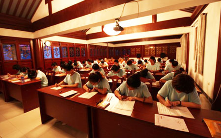 惟贤长老:抄写佛经也是殊胜的修行法门 惟贤长老:抄写佛经也是殊胜的修行法门