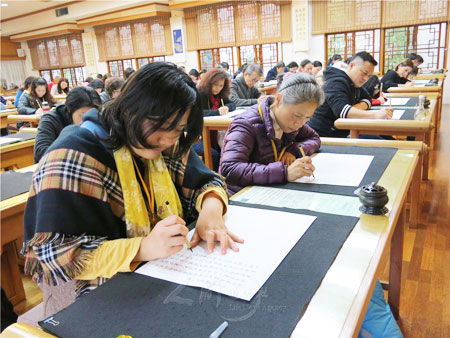 惟贤长老:抄写佛经也是殊胜的修行法门 惟贤长老:抄写佛经也是殊胜的修行法门