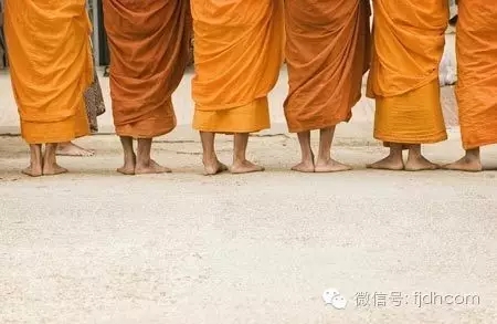 �𷨲��ǽ����ӱܣ��������������ʵ