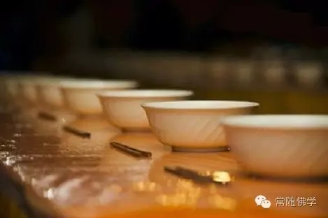 ��ʳ֪�������еĵ�һ��