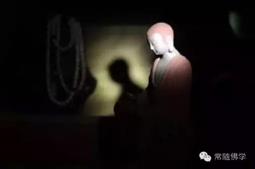 ���������ݵ�Ϸ�ݣ���������ǰ�ӵġ����ӡ�