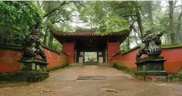 一代高僧古月禅师成就记 一代高僧古月禅师成就记