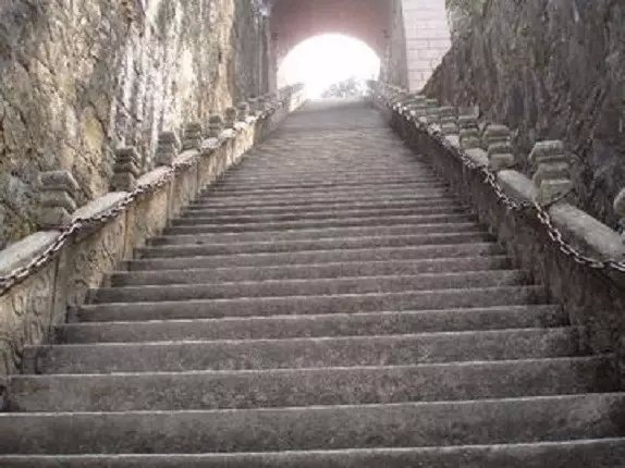 �������У�����һ