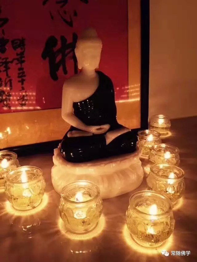 千年暗室,一灯即明——供灯之殊胜功德 千年暗室,一灯即明——供灯之殊胜功德