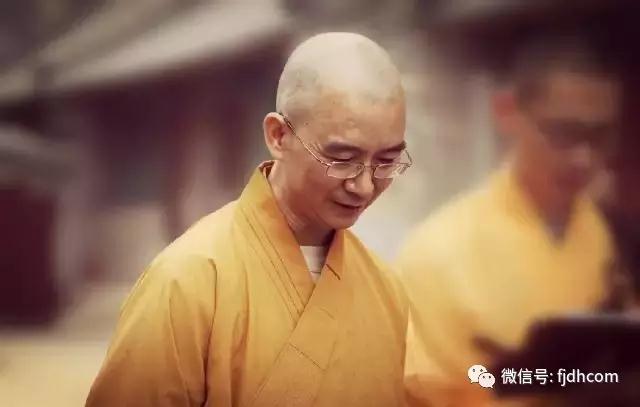 ѧ�Ϸ�ʦ���˼��̲���ӹ�׻���Ӧ��������ķ��