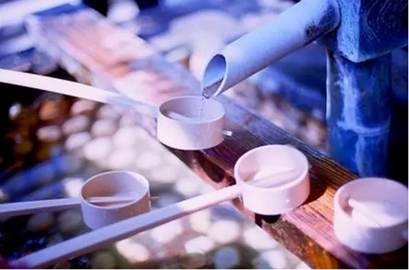 弱水三千,只取一瓢——《做人的佛法》 弱水三千,只取一瓢——《做人的佛法》