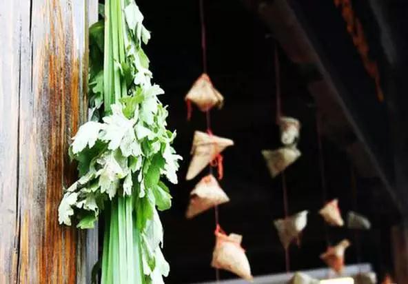 �л�����Ϊʲô��ô���Ӷ���ڣ�