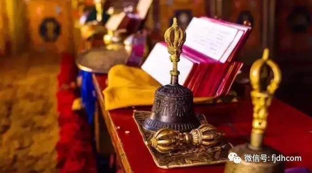 ������ǰ��һ������ж������ͣ�