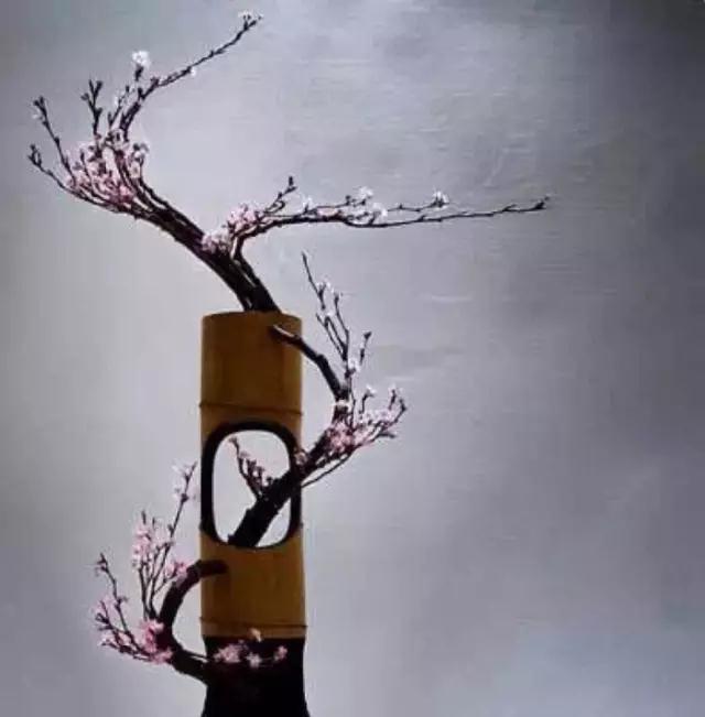 ��������ȥ�����������ڣ�������δ��