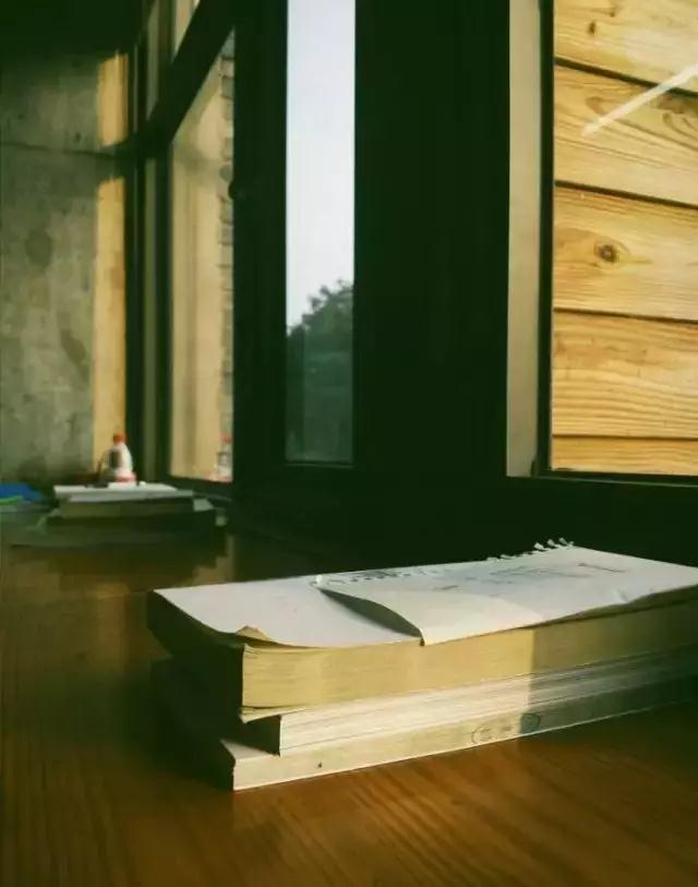 һ��С����������ǰ�̣������˶�����˼����