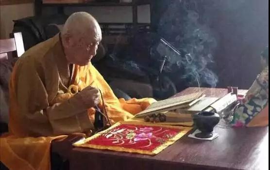 �β��Ϻ��У�����վ����Ǿ����澭��